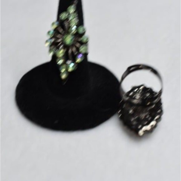 Party Rhinestones Greens/Clear 2 pc Adjustable Victorian Glam Metal Alloy Rings - Picture 3 of 3